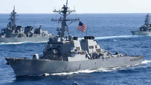 AMERIČKI RAZARAČI POLOVINOM APRILA NA BOSFORU: Zabranjeno gomilanje ratnih brodova u Crnom moru