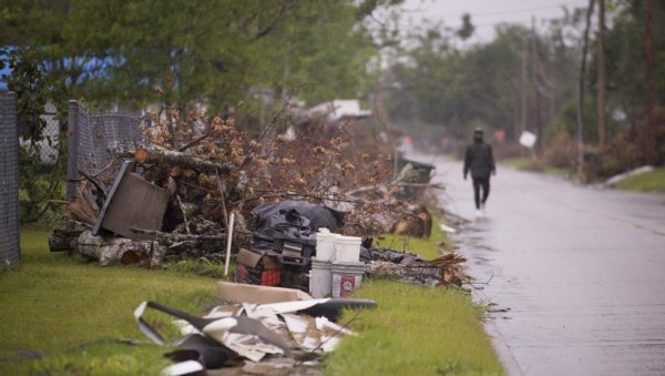 УРАГАН ДЕЛТА УДАРИО О ТЛО: Најмање 27 мртвих у Луизијани