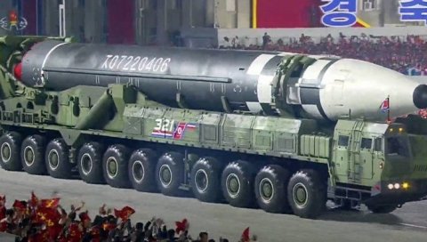 ДЕМОНСТРАЦИЈА СИЛЕ: Хоће ли ново наоружање Северне Кореје уплашити Запад?