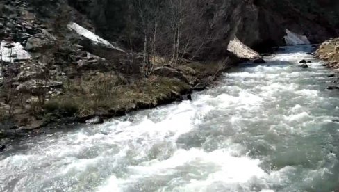 PRAVOSLAVLJE U SRCU: Rusija će pomeriti tok reke da spasi hrišćansku svetinju (VIDEO)