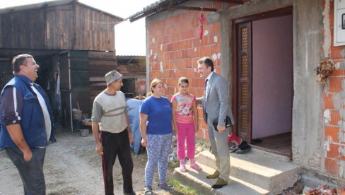 NOVE KUĆE UMESTO KUĆERAKA: Ugljevik nema beskućnike, tačno se zna gde ko i kako živi i kome treba pomoć