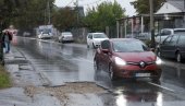 OSTAVILI 1.000 RUPA NA ULICAMA: Građani se najviše žale zbog aljkavosti ekipa Beogradskog vodovoda i kanalizacije