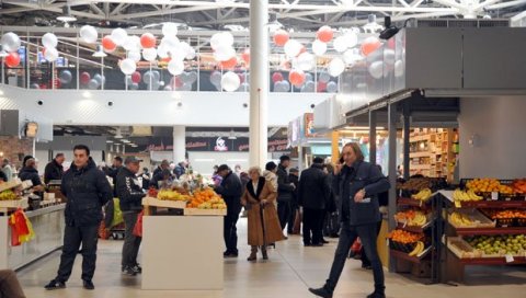 НА ПАЛИЛУЛСКОЈ ПИЈАЦИ: Промоција српских вина