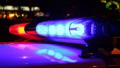 PIJANI PALICAMA LUPALI PO VOZILIMA: Policija uhapsila trojicu muškaraca u Novom Pazaru