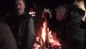 CRNOGORCI ČEKAJU VOJSKU UZ GUSLE: Bdeli celu noć na minus tri, brane planinu od minobacačke vatre (VIDEO)