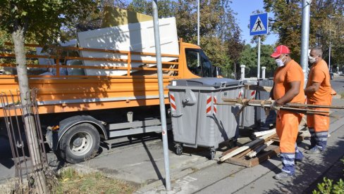 ВАНРЕДНА АКЦИЈА ГРАДСКЕ ЧИСТОЋЕ: Одношење крупног отпада из Сремске Митровице