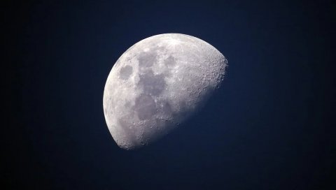 ВАЖНО ОТКРИЋЕ: На Месецу могућа производња кисеоника и горива