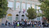 ПОЧАСТ СЛАВНОМ СУГРАЂАНИНУ: Предложено да Градска библиотека у Вршцу да понесе име Васка Попе