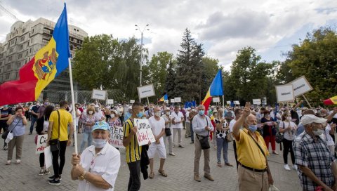АЛИЈАНСИ ОПАДА РЕЈТИНГ - Око 60 одсто Молдаваца против уласка земље у НАТО