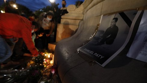 NOVI DETALJI O MONSTRUMU IZ PARIZA: Tinejdžer koji je odrubio glavu profesoru bio u kontaktu sa džihadistom