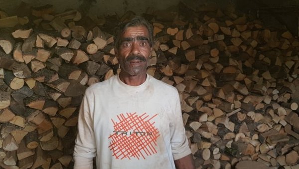 ПРВА ЛИЧНА КАРТА У ПЕДЕСЕТИМ: Ивици Дурковићу (48) из Заплањске Топионице одобрен упис у матичну књигу рођених