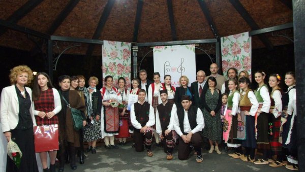 ВОКАЛНО ЕТНО ФЕСТИВАЛ МЛАДИХ У НЕГОТИНУ: Певачке групе из Батајнице и Невесиња победници