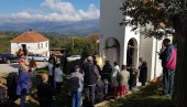 I ZVONO ČUVA SELO: Održana narodna svečanost u selu Gornje Dragovlje, podno Suve planine