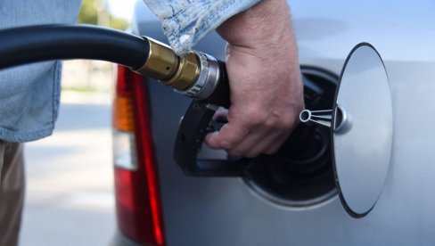 НОВЕ ЦЕНЕ ГОРИВА: Бензин кошта исто, дизел поскупљује