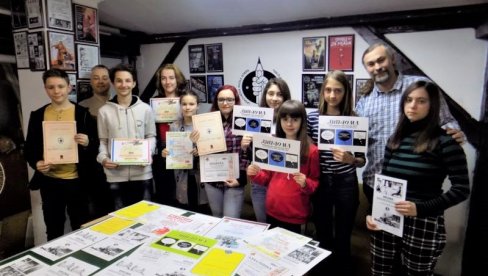 ЗЛАТНИ СТРИП: Награде за лесковачке ауторе на међународном салону у Велесу