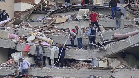 ДВЕ ЖРТВЕ СА КОСОВА: У разорном земљотресу у Турској страдало двоје из исте породице
