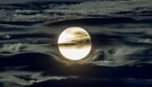 РЕДАК ФЕНОМЕН: Плави месец на небу 31. октобра