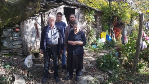 МОРАЧА ЈЕ УТИХНУЛА: Новости у родној кући митрополита Амфилохија: Увек нас је сабирао, свет му је био мали