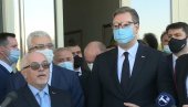 PREDSEDNIK VUČIĆ OBIŠAO SRPSKU KUĆU: Ulagaćemo još više, srećan sam zbog svega što ovde vidim (FOTO/VIDEO)