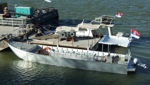 СТУДИЈОМ ЧУВАЈУ ДУНАВ И ЈЕСЕТРЕ: Општина Неготин добила чамац за подводно истраживање и чишћење ПВЦ отпада
