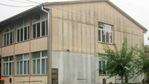 ĐAKE JOŠ GREJU GREJALICE: Opština Alibunar konačno rešava problem grejanja u školi i vrtiću u Banatskom Karlovcu