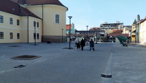 BIĆE PIJACA UKRAS GRADA: Posle tri meseca obnova zelene tržnice u Somboru pri kraju