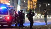 ПОНОВО ДРАМА У БЕЧУ: Мушкарац наоружан ножем ушао у метро, хитна реакција војске и полиције