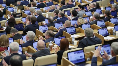 IZBORI ZA DUMU: Birališta u Rusiji se polako zatvaraju
