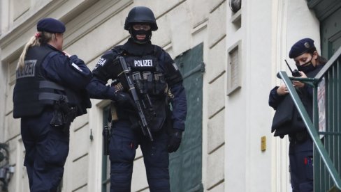JOŠ JEDNO HAPŠENJE ZBOG TERORIZMA: Nakon pet meseci od napada u Beču lisice na ruke još jednom mladiću