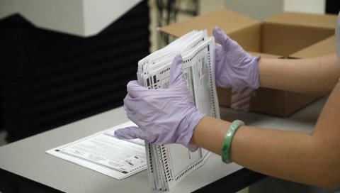 АМЕРИЧКА ПОШТА: 1.700 гласачких листића пронађено у поштама у Пенсилванији