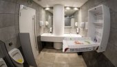 DA I TATE PREVIJAJU BEBE: Postavljena previjalica za mališane i u muškom toaletu “Kombank dvorane”