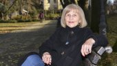 NAJLEPŠI DAR STIGAO SA KOSOVA: Legendarna glumica Mira Banjac juče je u izolaciji proslavila 91. rođendan