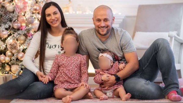 ДОКТОРЕ СМО МОЛИЛИ ДА ЈЕ ПРИМЕ У БОЛНИЦУ: Бранко Гајић, муж породиље којој је преминула једна близнакиња, киван на лекаре - Фронт негира