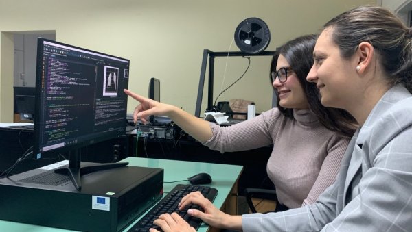 СОФТВЕРОМ У СТОПУ ПРАТЕ КОВИД 19: Универзитет у Крагујевцу ће пратити развој заразе, тестира се и модел праћења криве заражених, умрлих...