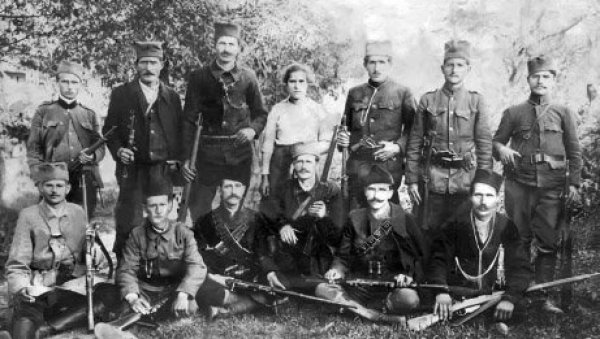 СПОМЕН-ПАРК ДИМИТРИЈУ БЕГОВИЋУ: Уређење места око гроба једног од вођа Топличког устанка, код Куршумлије