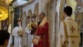 BORIO SE PROTIV DUHA BEZBOŽNIŠTVA: U Hramu Hristovog Vaskrsenja u Podgorici služena zaupokojna liturgija počivšem mitropolitu