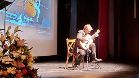 МУЗИЧКИ АМБАСАДОР ШПАНИЈЕ: Гитариста Рафаел Сералет, Гинисов рекордер, одржао у Врању концерт за памћење