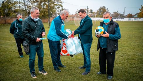 DONACIJA FK „KORDUN“ U KLJAJIĆEVU: Grad Sombor ulaže u rad sportskih klubova