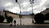 ŽIVOT POD KLJUČEM: Ulice Atine su skoro potpuno prazne, više od 150 hiljada automobila je napustilo grad (FOTO)