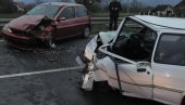 SLIKE SA MESTA NESREĆE KOD  VRNJAČKE BANJE: Automobil prešao u suprotnu traku - povređene tri osobe, vozila smrskana (FOTO)