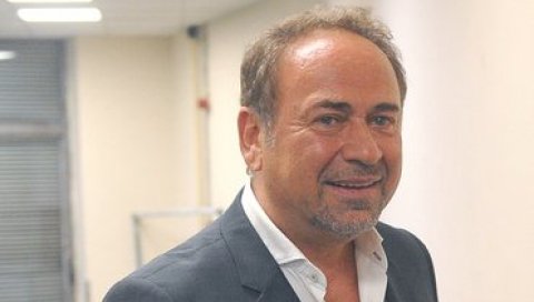 МАРИНКО РОКВИЋ ХИТНО ОПЕРИСАН: Певач остаје у болници након захвата, породица се нада најбољем