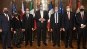 SASTANAK U PREDSEDNIŠTVU: Vučić sa ambasadorima zemalja Kvinte