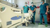 МОЦАРТОВ ХУМАНИТАРНИ КАРАВАН НЕ СТАЈЕ: Донирани кревети за интензивну негу, техничка опрема за болничке собе, освежење за лекаре и пацијенте