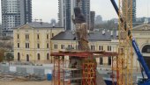 POSTAVLJEN SPOMENIK STEFANU NEMANJI: Veličanstvena statua se vidi u punoj visini, veliki Nemanjić postaje zaštitnik Beograda (FOTO)