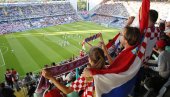 NOVA BRUKA HRVATA, UMEŠALA SE I UEFA: Novčana i zatvorska kazna za isticanje nedozvoljene zastave
