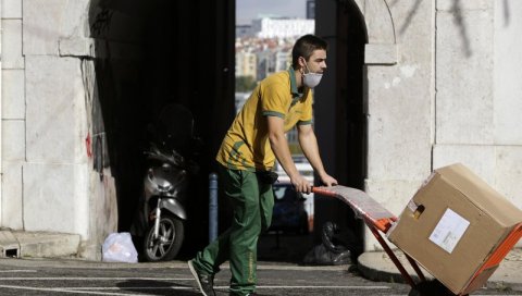 ПОНОВО ПОЛИЦИЈСКИ ЧАС: Делта сој корона вируса закључава Португал