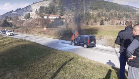 IZGORELO VOZILO KOD TE PLJEVLJA: Povređenih nije bilo