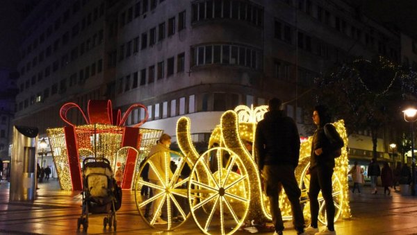 НОВОГОДИШЊА РАСВЕТА САМО МЕСЕЦ ДАНА: У Београду ће празнични украси светлети само у деловима престонице