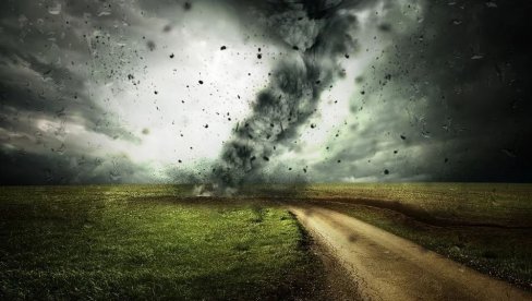 RHMZ IZDAO NOVO UPOZORENJE: Olujni vetar i obilne padavine u narednih sat vremena u ovim delovima zemlje