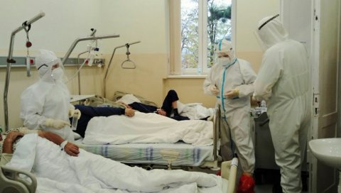ПОГОРШАНА ЕПИДЕМИОЛОШКА СИТУАЦИЈА У БИЈЕЉИНИ: У ковид болницама 62 пацијента, на респиратору 15 оболелих